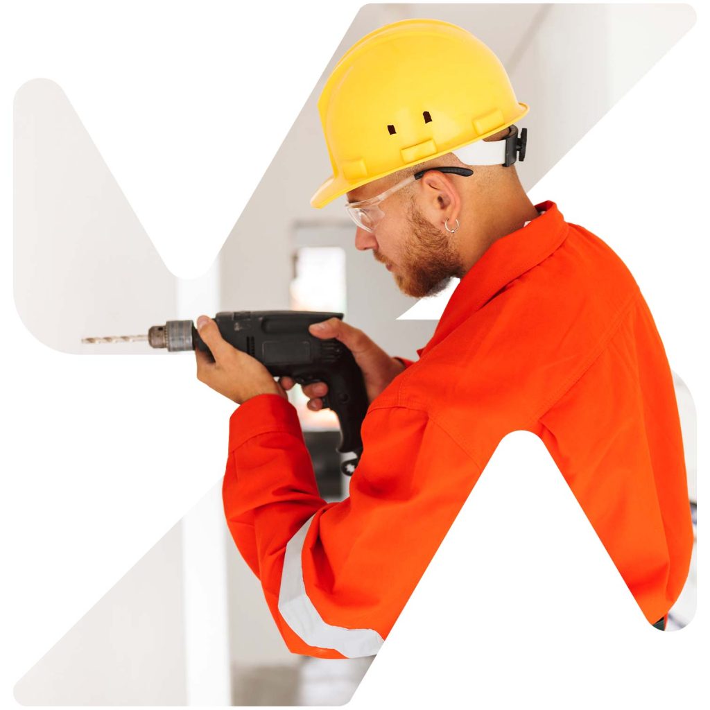 Trabajamos como mayorista de herramientas y suministros profesionales para instaladores, empresas y proyectos de construcción, ofreciendo soluciones pensadas para trabajos de montaje, mantenimiento y reforma con materiales de calidad y uso intensivo.
